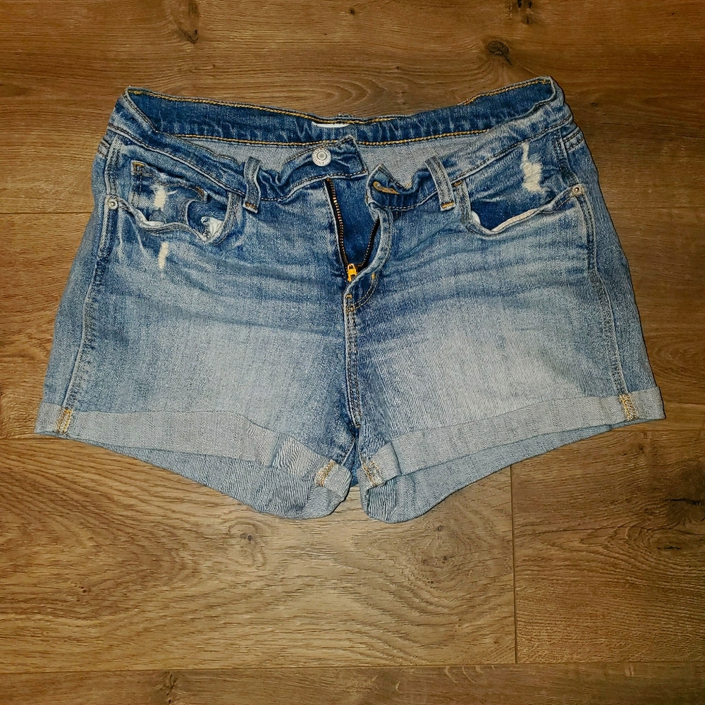 Old navy boyfriend shorts